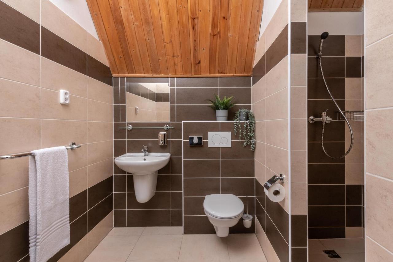 Wellness Hotel Sedy Vlk Harrachov Extérieur photo