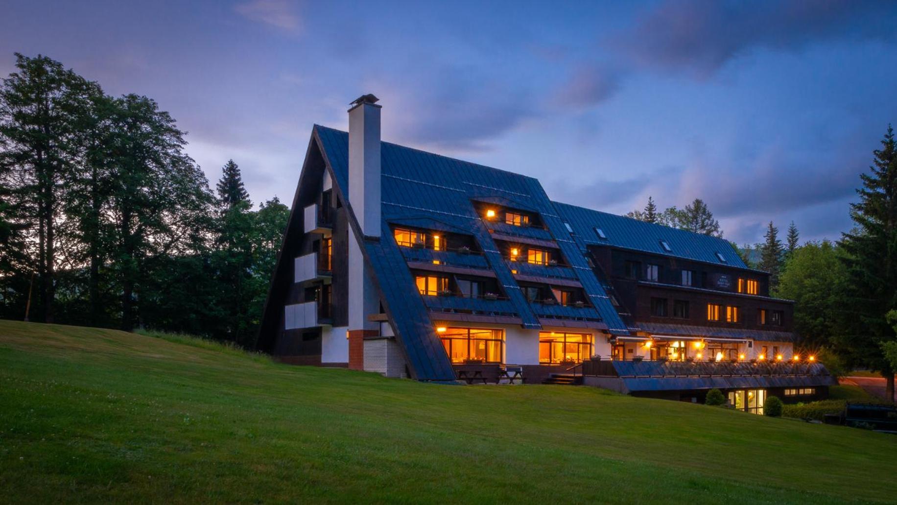 Wellness Hotel Sedy Vlk Harrachov Extérieur photo